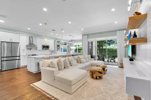49 Lancaster RD, Boynton Beach, FL 33426