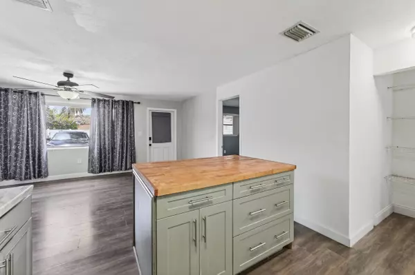 Palm Beach Gardens, FL 33410,4364 N Mary CIR