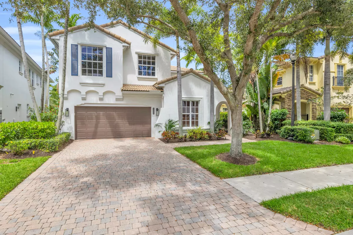 Palm Beach Gardens, FL 33410,1909 Flower DR