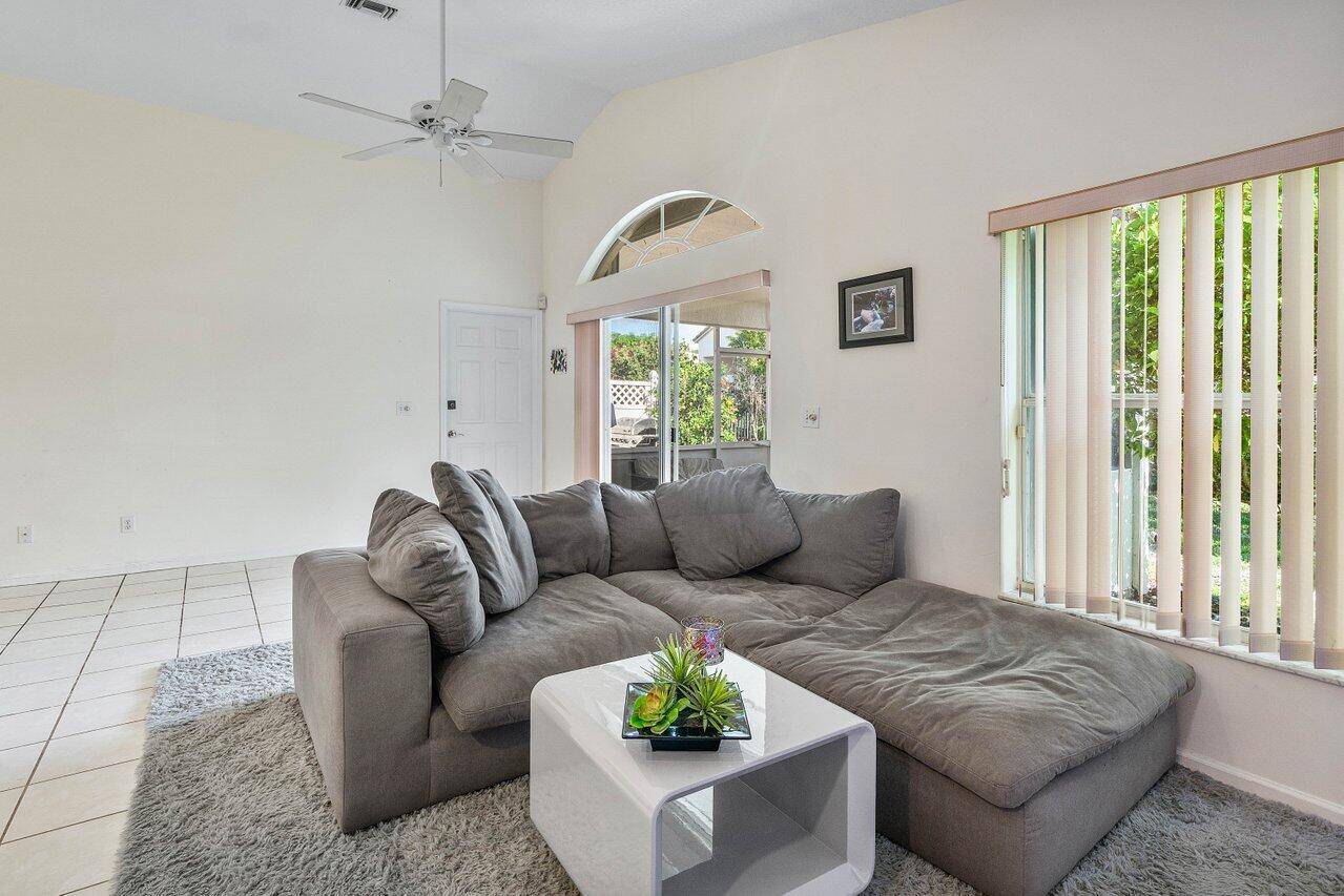 Wellington, FL 33414,1652 Oak Berry CIR