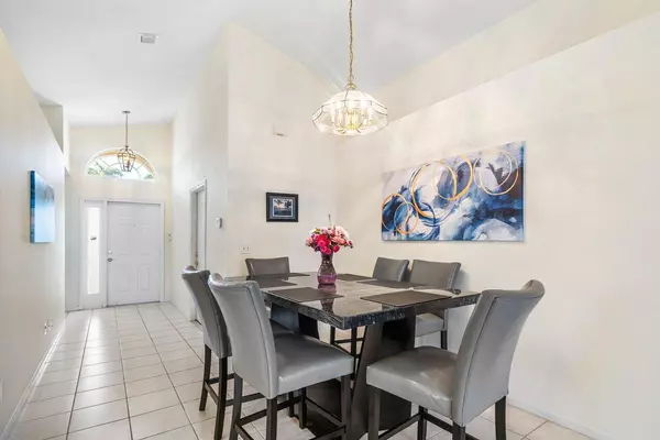 Wellington, FL 33414,1652 Oak Berry CIR