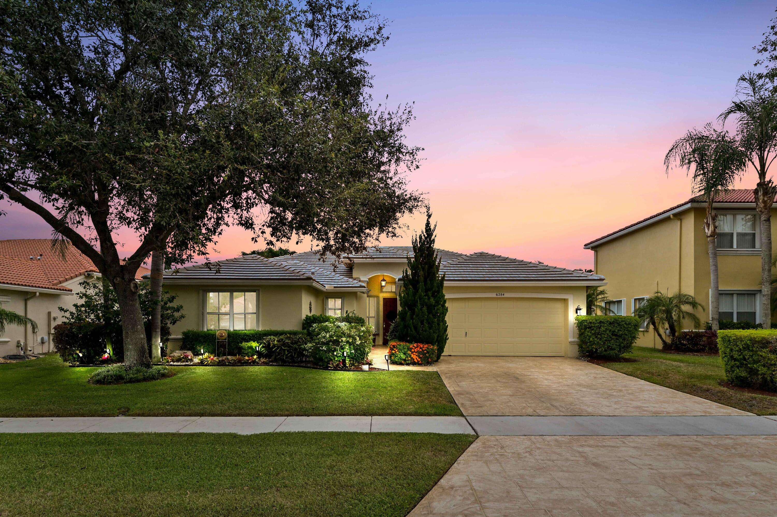 6284 Indian Forest CIR, Lake Worth, FL 33463