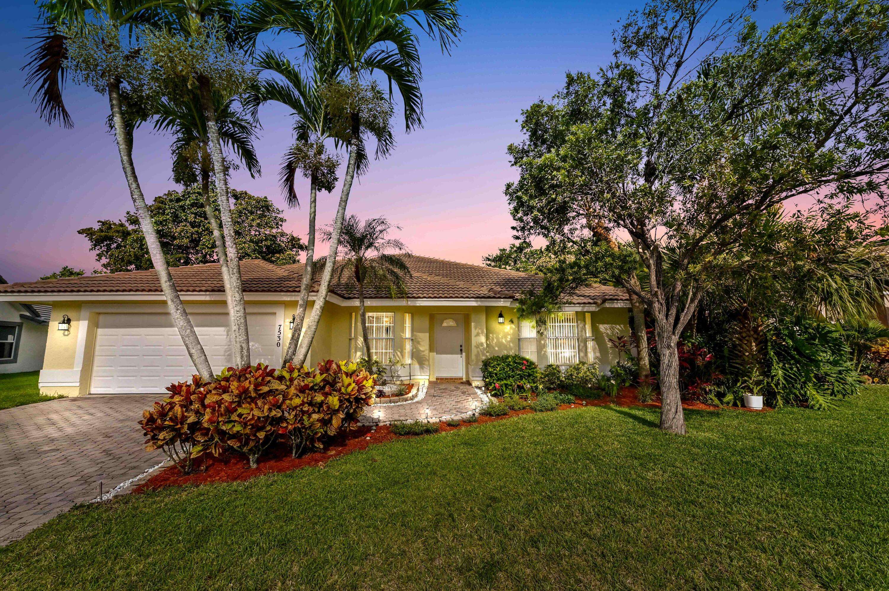 7530 Briar Cliff CIR, Lake Worth, FL 33467