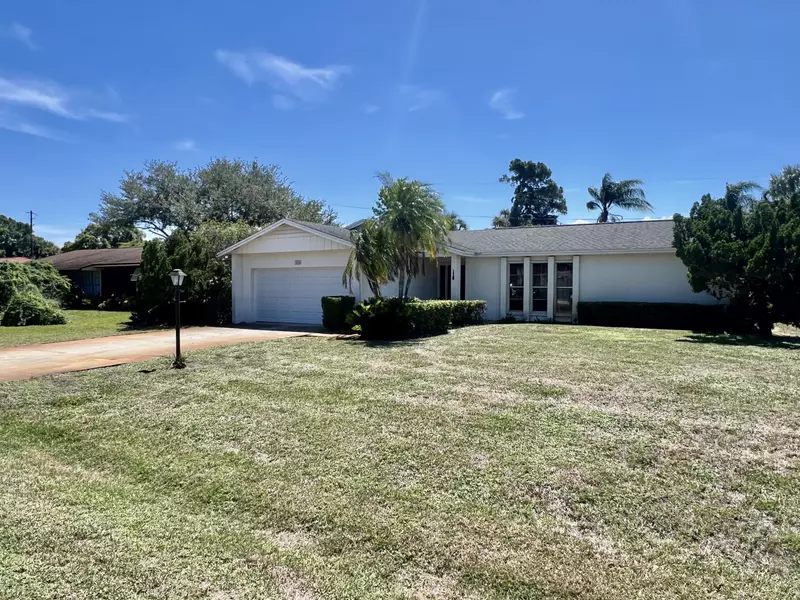 115 15th AVE, Vero Beach, FL 32962