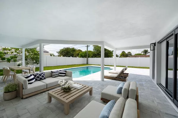 Boca Raton, FL 33486,1182 SW 7th ST