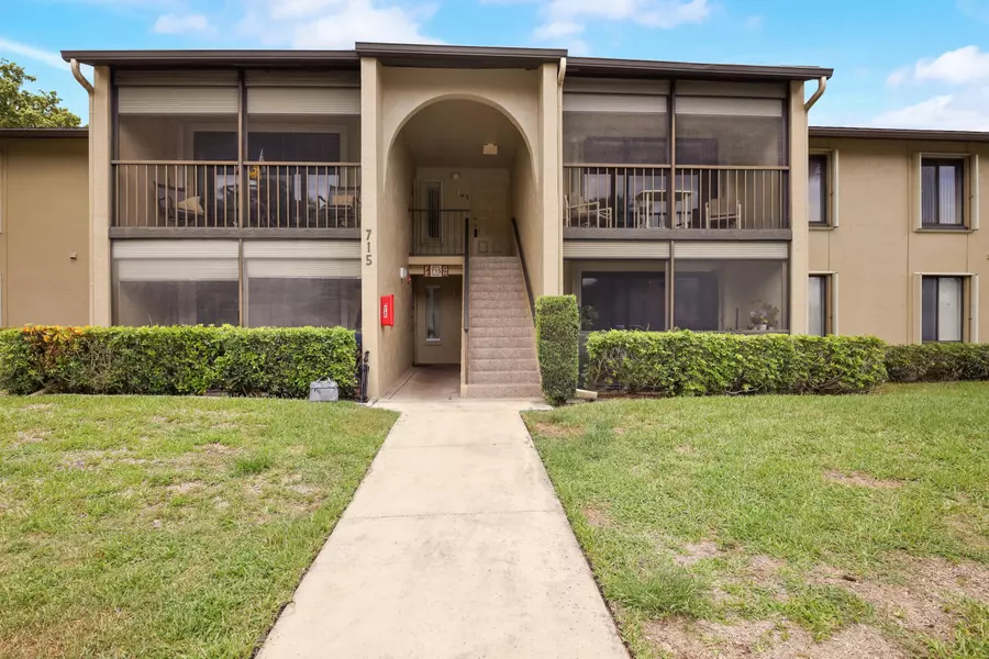 715 Sunny Pine WAY H2, Greenacres, FL 33415