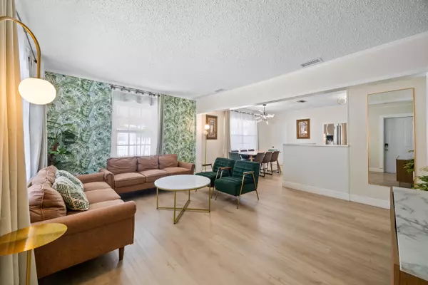 West Palm Beach, FL 33405,815 Green ST