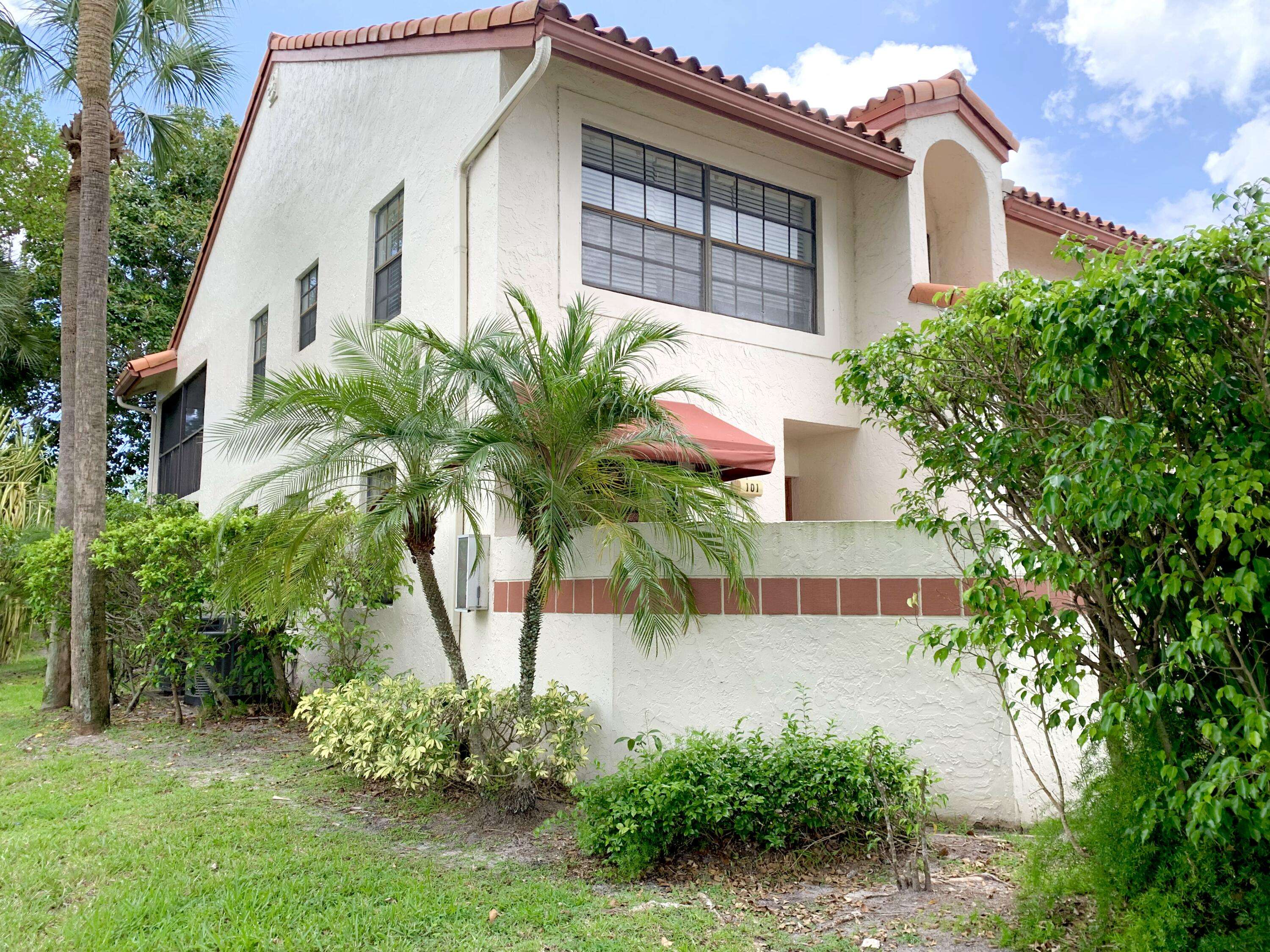 101 Liberty CT, Deerfield Beach, FL 33442