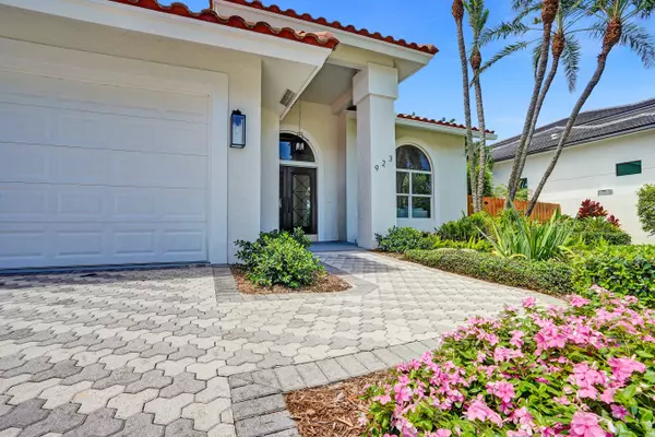 Delray Beach, FL 33483,923 Dogwood DR