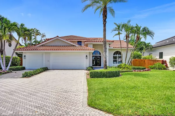 Delray Beach, FL 33483,923 Dogwood DR