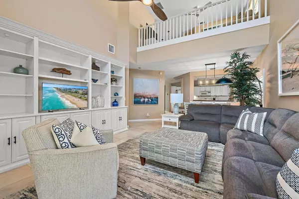 Palm Beach Gardens, FL 33418,230 W Canterbury DR