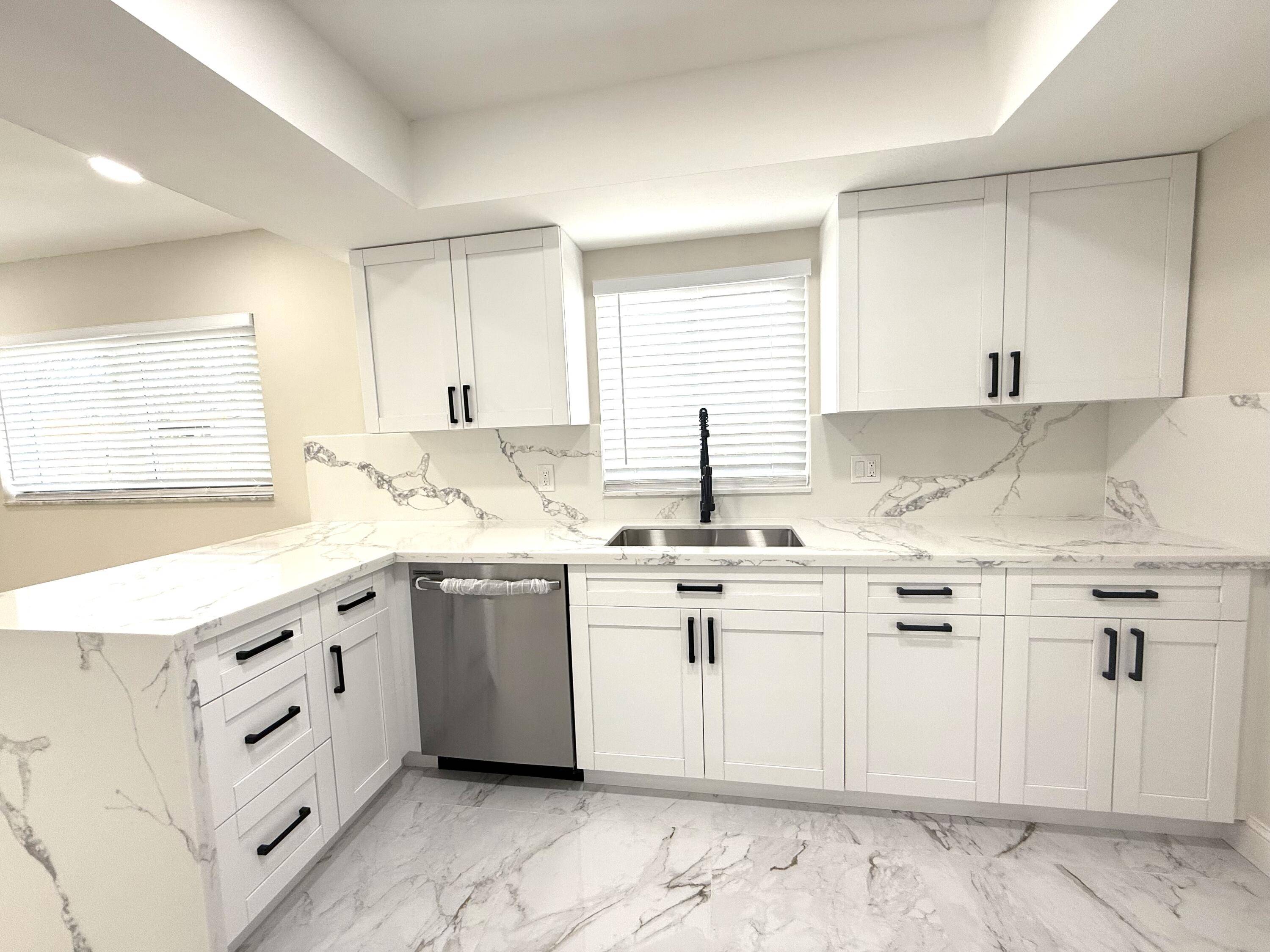 Boca Raton, FL 33433,9004 SW 6th ST
