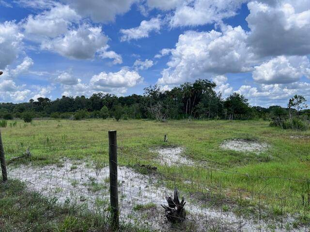 Okeechobee, FL 34972,15422 NW 296th ST