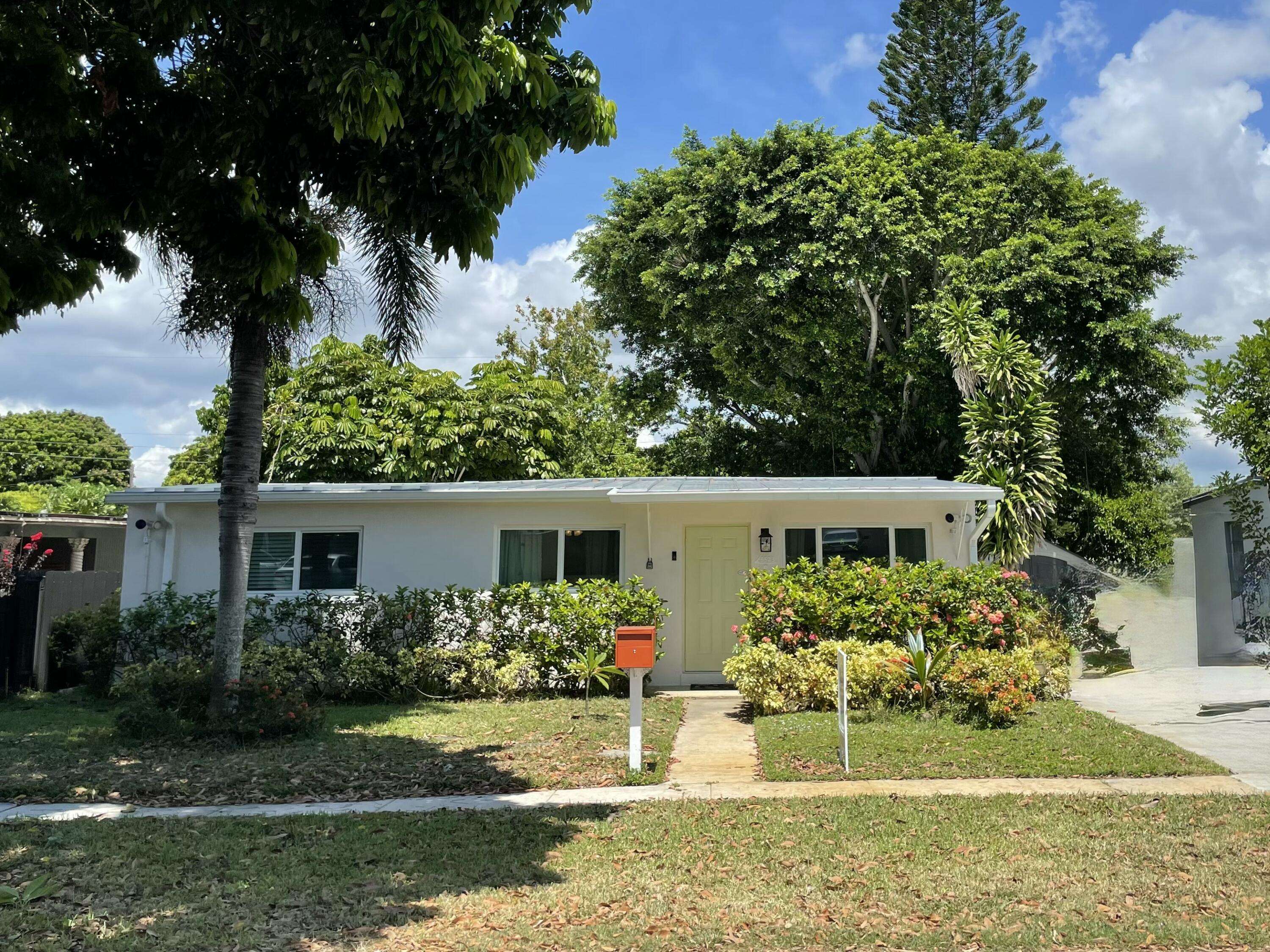5523 Columbus RD, West Palm Beach, FL 33405