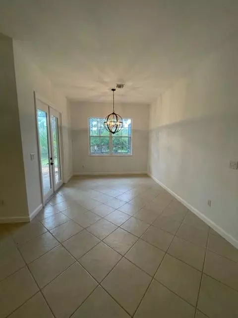 Palm Beach Gardens, FL 33410,1811 Flower DR