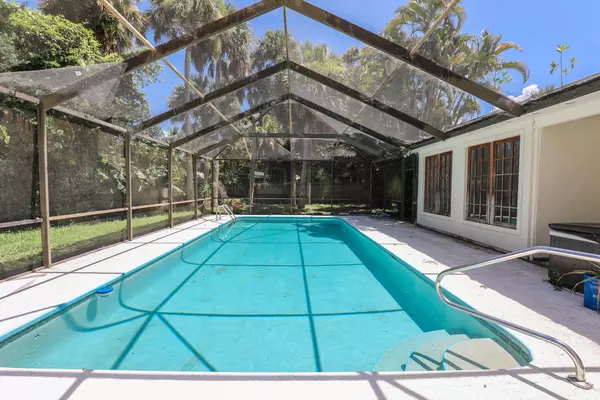 1206 S 10th ST, Fort Pierce, FL 34950