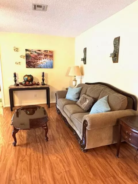 Fort Pierce, FL 34982,1023 Pheasant Run DR A