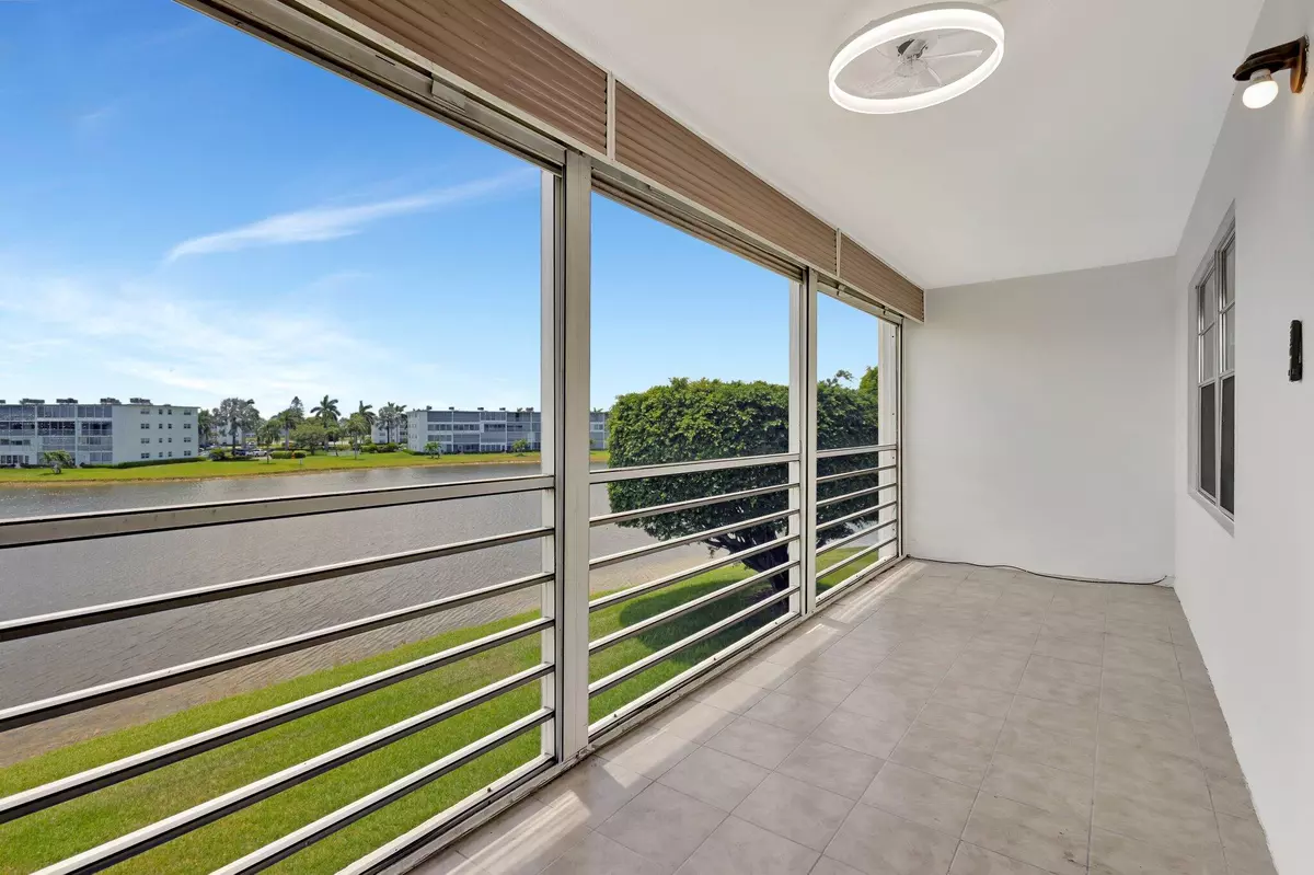 Boca Raton, FL 33434,3075 E Guildford