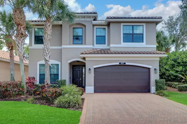 8072 Ironstone DR, Delray Beach, FL 33446
