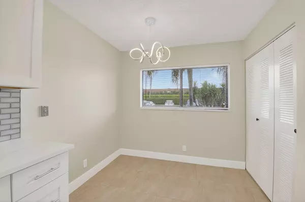Delray Beach, FL 33484,5574 Witney DR 104