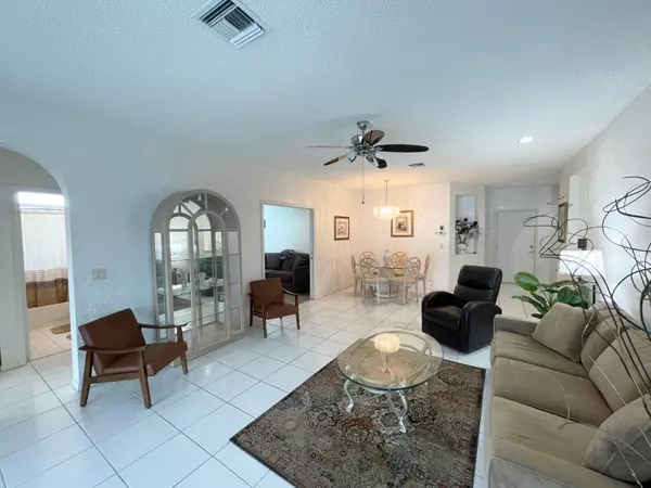 Boynton Beach, FL 33437,7941 Laina LN 2