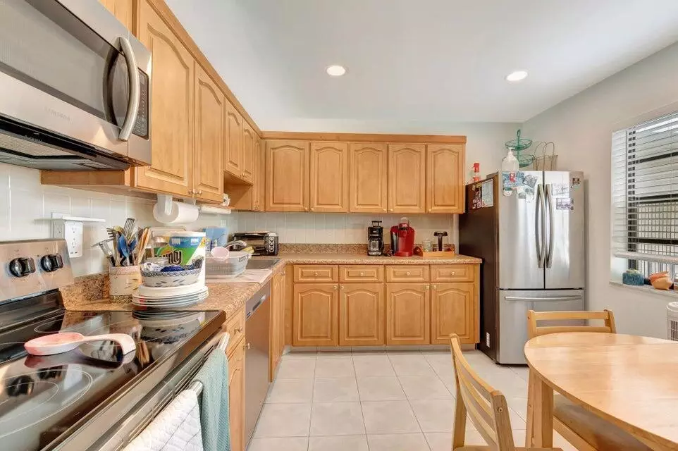 Delray Beach, FL 33484,279 Capri F