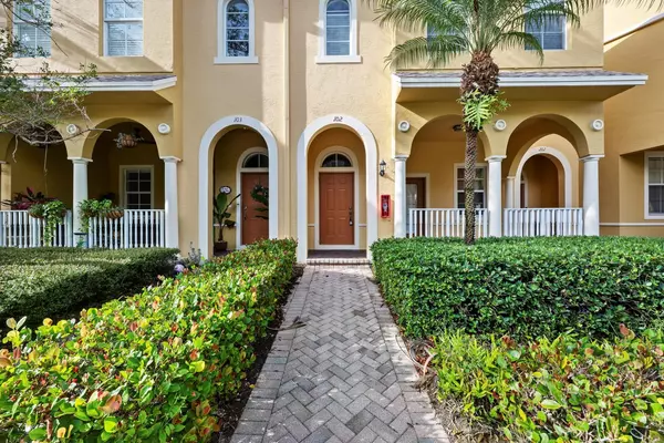 108 W W Pigeon Plum DR 102, Jupiter, FL 33458