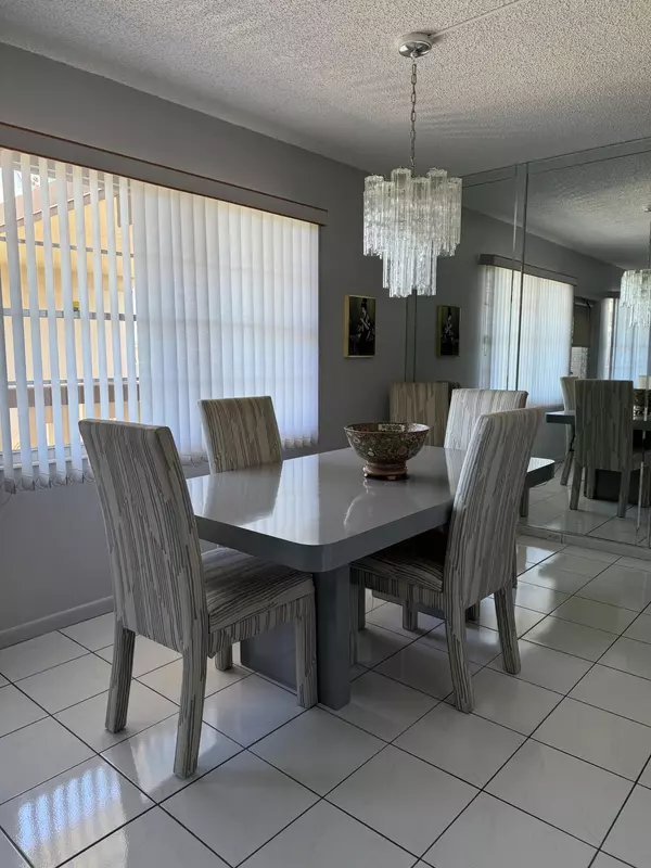 Boca Raton, FL 33434,4022 Wolverton B