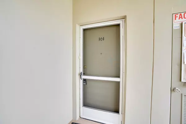 Port Saint Lucie, FL 34952,23 Lake Vista TRL 101