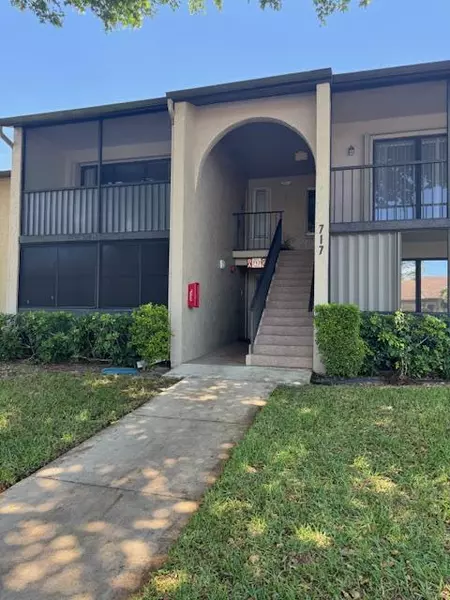 717 Sunny Pine WAY A2, Greenacres, FL 33415