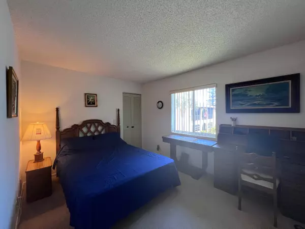 Greenacres, FL 33463,342 Pine Ridge CIR B-2