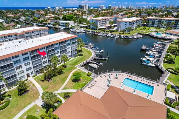 Delray Beach, FL 33483,910 Dogwood DR 443