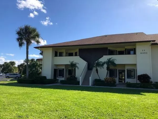 Hobe Sound, FL 33455,6303 SE Williamsburg DR 201