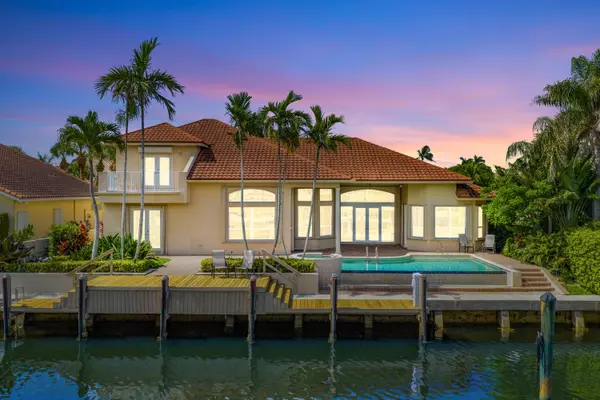 Delray Beach, FL 33483,923 Hyacinth DR
