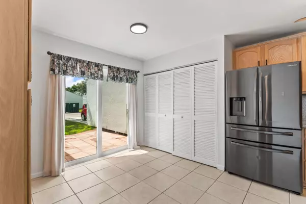 Royal Palm Beach, FL 33411,268 Sunshine BLVD