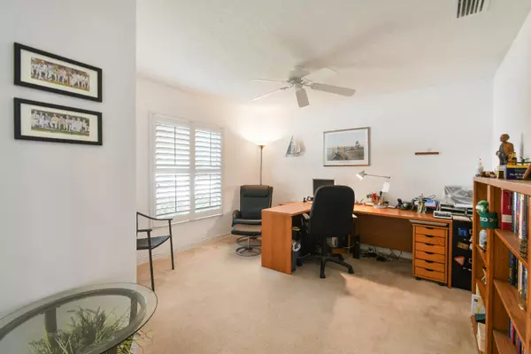 Vero Beach, FL 32960,1415 11th LN
