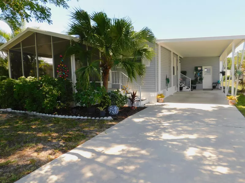 376 Seahorse TER, Fort Pierce, FL 34982