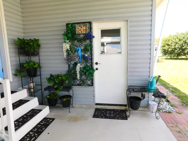 Fort Pierce, FL 34982,376 Seahorse TER