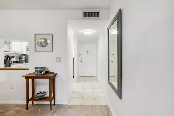 Lake Worth Beach, FL 33460,1516 S Lakeside DR 306