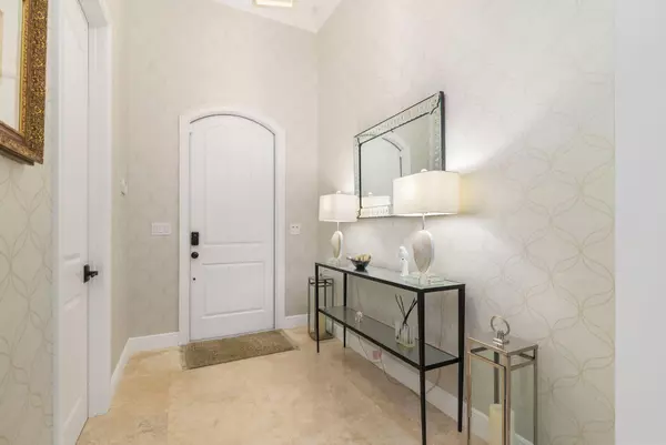 West Palm Beach, FL 33405,216 Summa ST