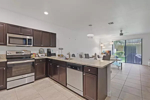 Tamarac, FL 33319,5913 NW 56th CT