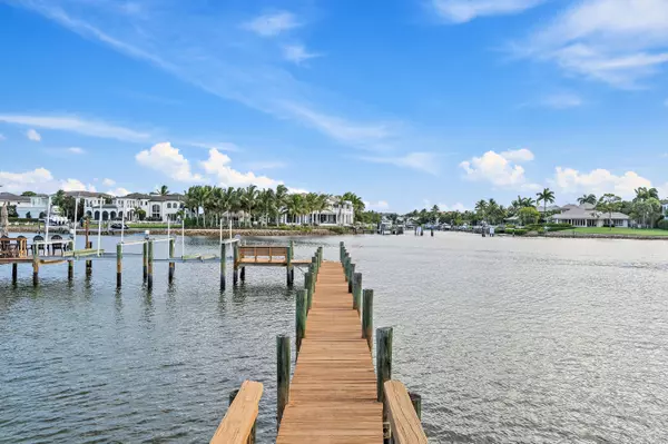 Jupiter, FL 33477,348 River Edge RD