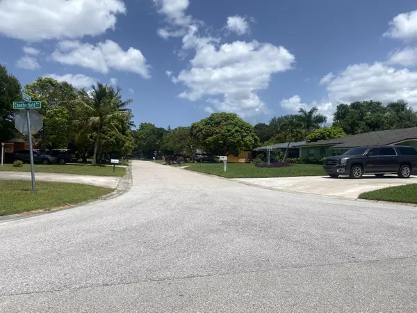 Fort Pierce, FL 34982,2404 Holiday CT