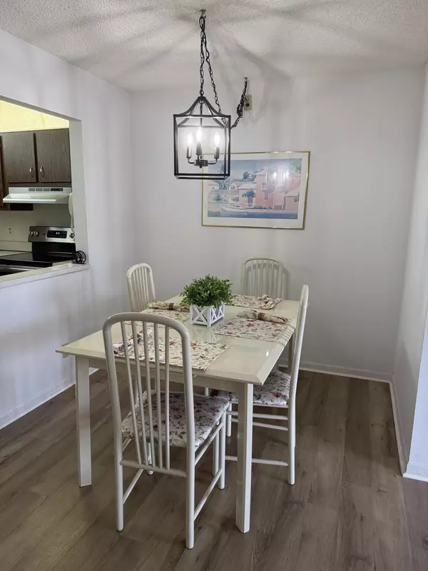 Greenacres, FL 33463,133 Lake Pine CIR A-2