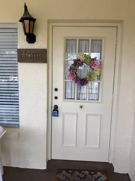 133 Lake Pine CIR A-2, Greenacres, FL 33463