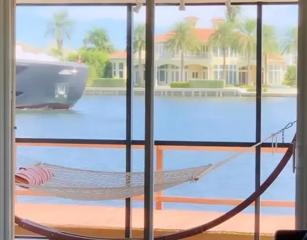 Boynton Beach, FL 33435,710 NE 7th ST 105