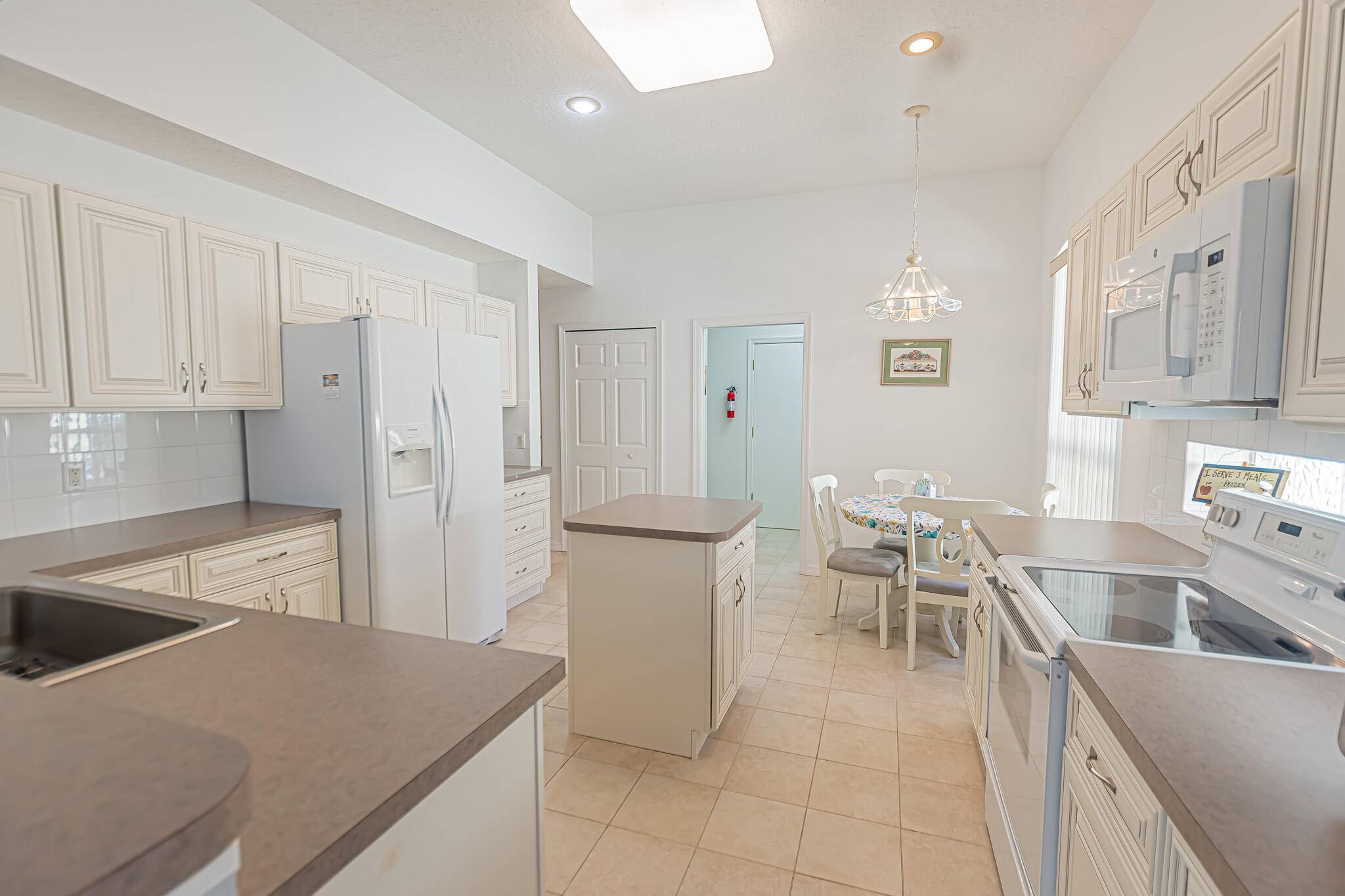Port Saint Lucie, FL 34986,619 NW Monticello PL