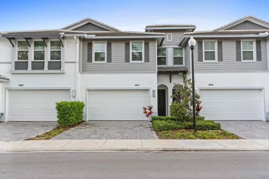 4849 Pointe Midtown RD, Palm Beach Gardens, FL 33418