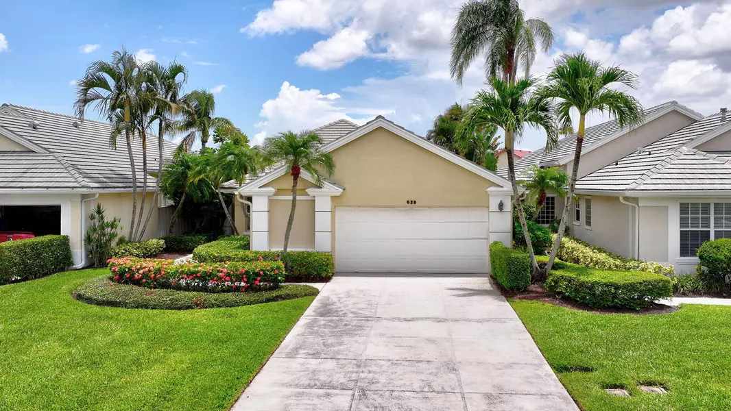 629 Masters WAY, Palm Beach Gardens, FL 33418