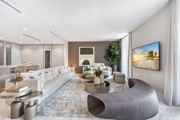 Boca Raton, FL 33432,210 SE Mizner BLVD 804